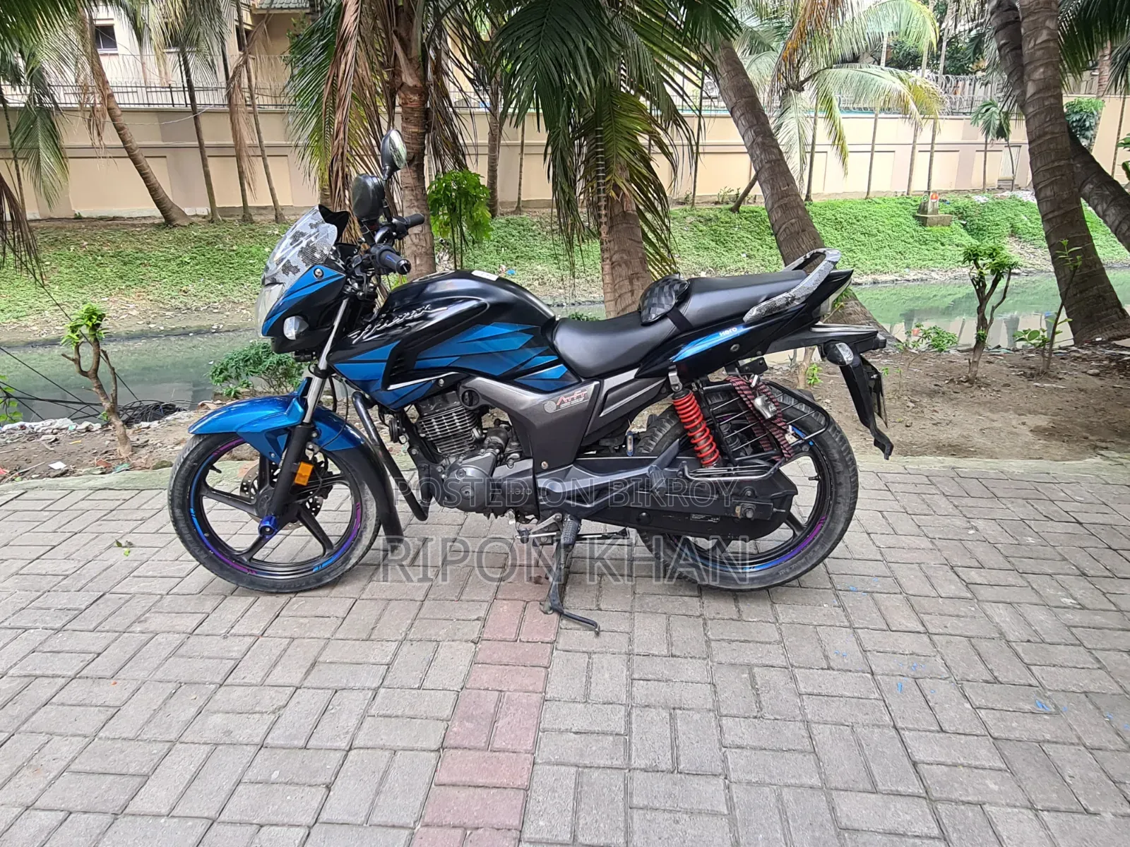 Hero Hunk 2019 Blue