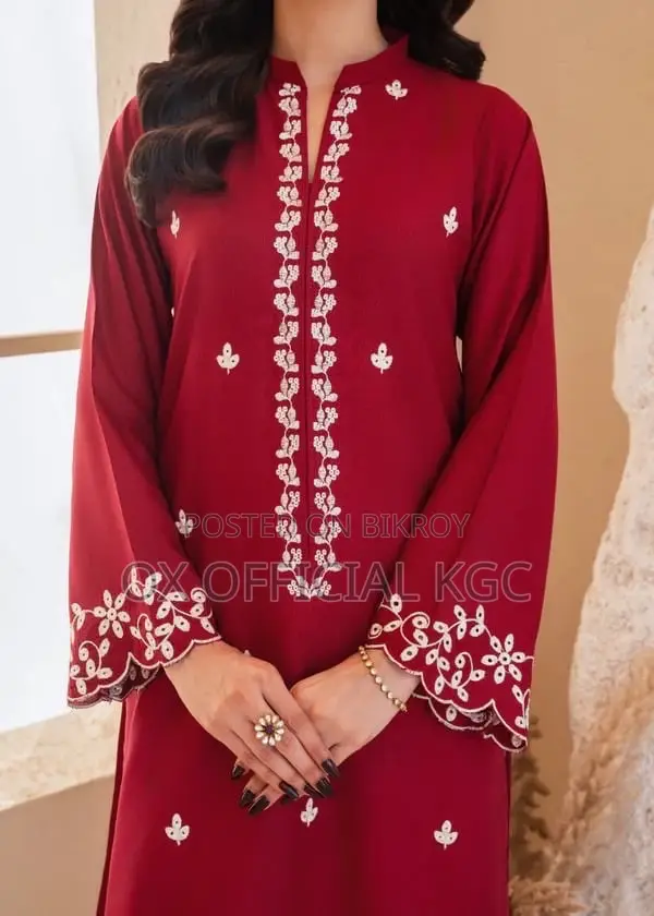 Beautiful Floral Embroidery On Kurti