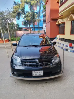 Toyota IST 2004 Black
