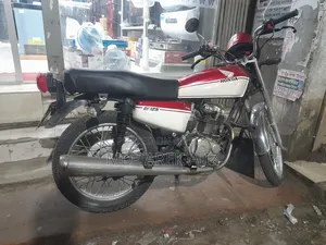 Honda 2009 Red