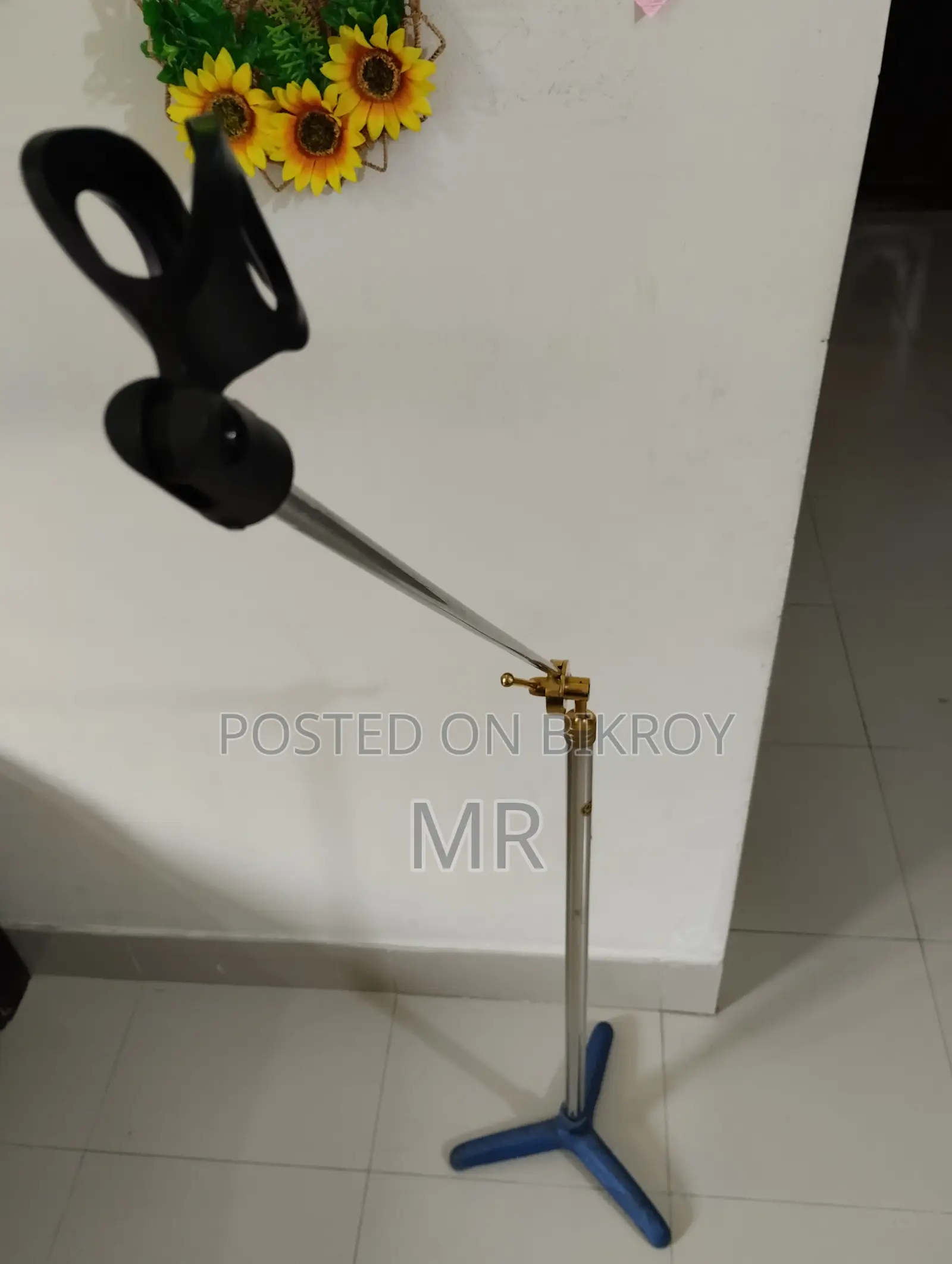 Microphone Stand/Mouthpiece Stand