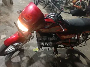 Hero HF Deluxe 2019 Red