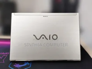 Laptop Sony VAIO SV-T1311M1E 8GB Intel Core 5 SSD 128GB