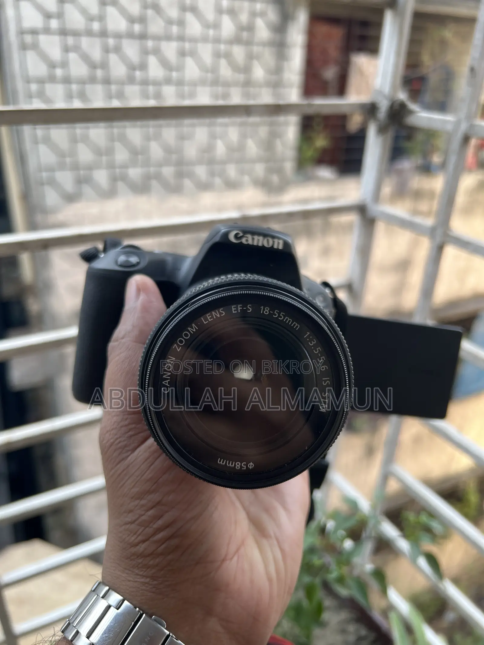 Canon EOS 200D DSLR Camera With 18-55mm Kit Lens – Excellent Condition