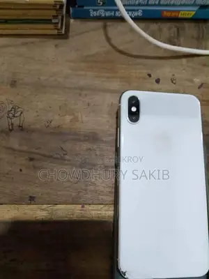 Apple iPhone X 64 GB White
