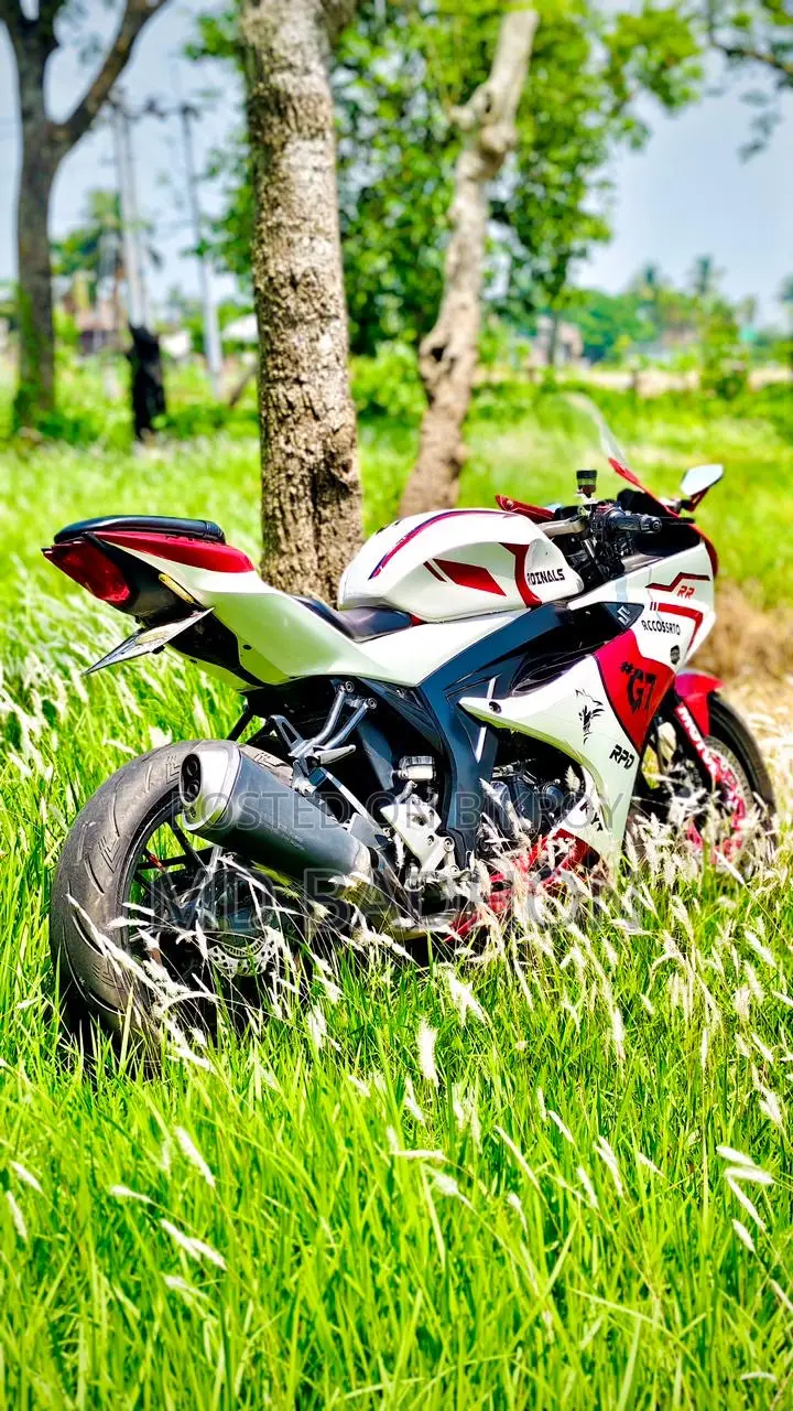 Suzuki GSX-R150 2022 Red