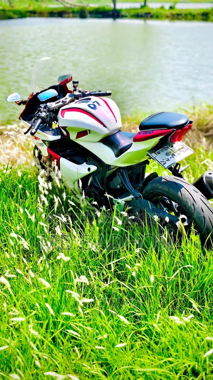 Suzuki GSX-R150 2022 Red