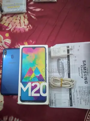 স্যামসাং গ্যালাক্সি এম২০ ৩২ জিবি ব্লু