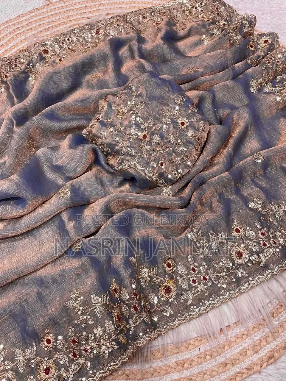 ইন্ডিয়ান শাড়ি