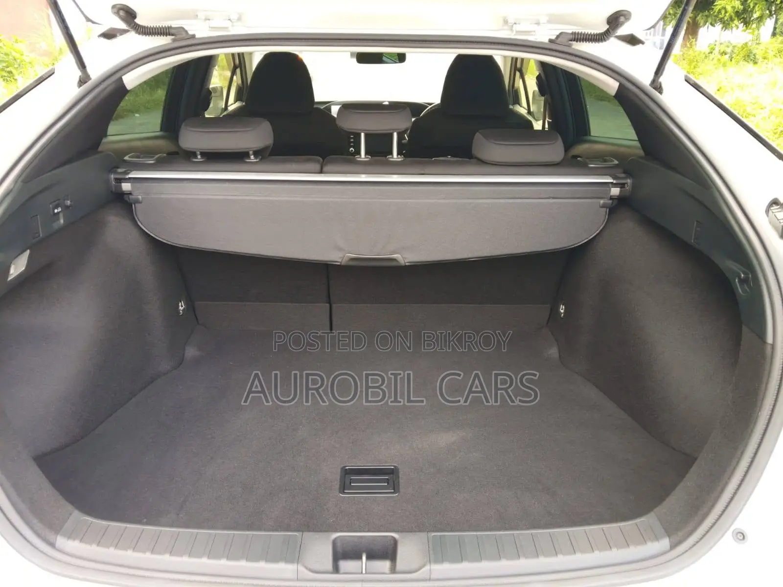Toyota Prius 2021 Pearl
