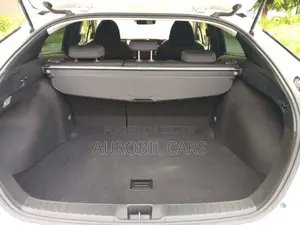 Toyota Prius 2021 Pearl