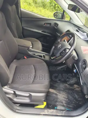 Toyota Prius 2021 Pearl