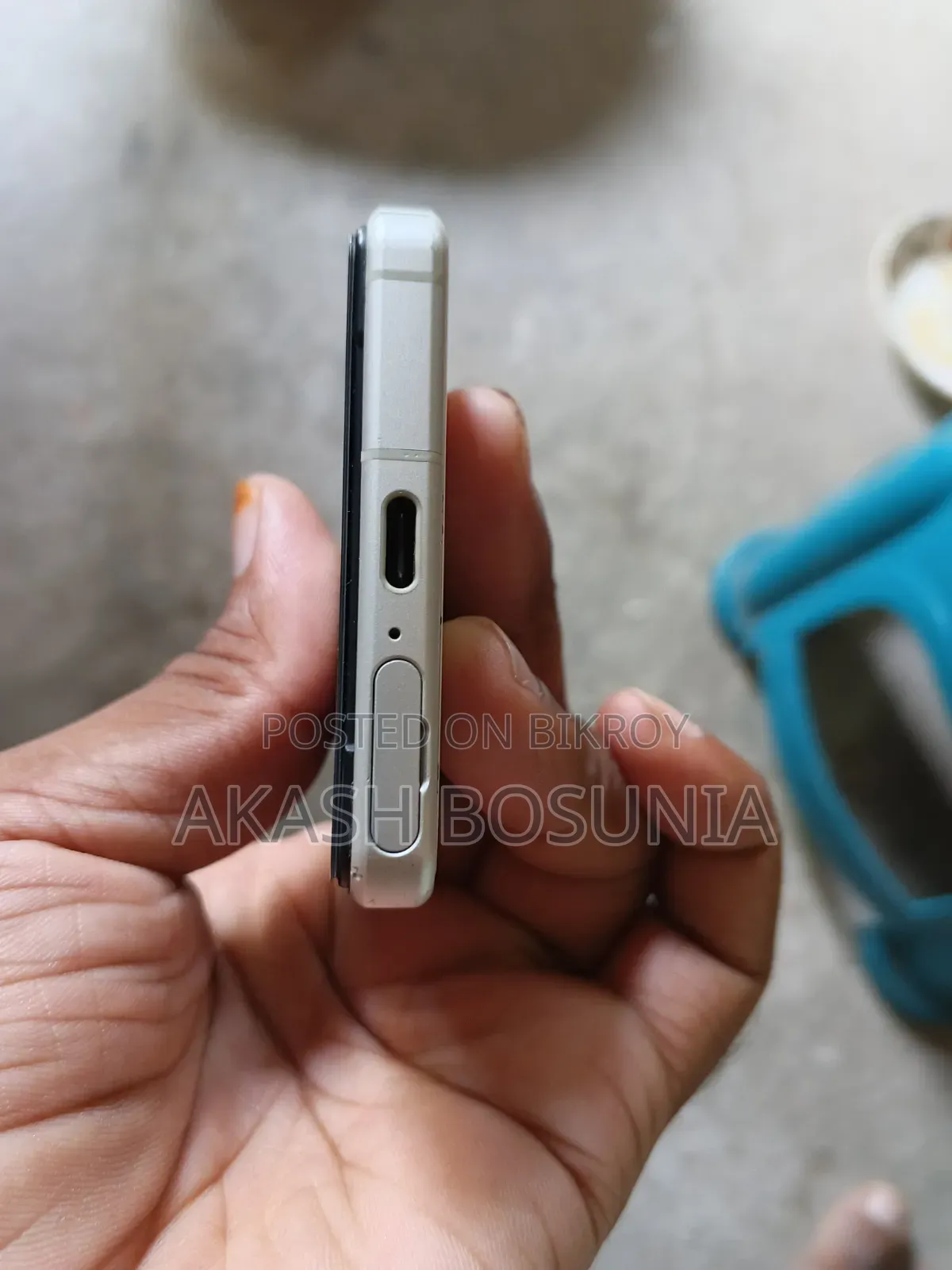 সনি এক্সপেরিয়া ৫ ৪ ১২৮ জিবি সাদা