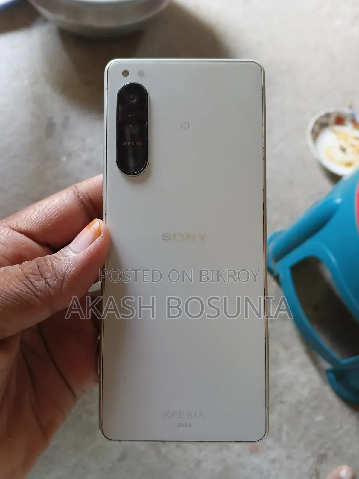 সনি এক্সপেরিয়া ৫ ৪ ১২৮ জিবি সাদা