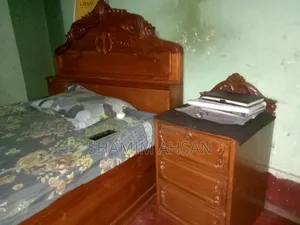 6.3 feet / 4 feet - Full box bed made of teak wood with corner table and three drawers