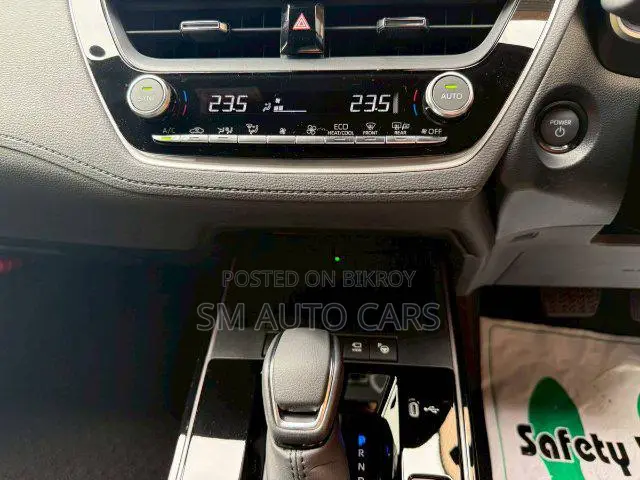 New Toyota Corolla Cross 2026 Brown