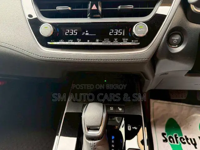 New Toyota Corolla Cross 2026 Brown
