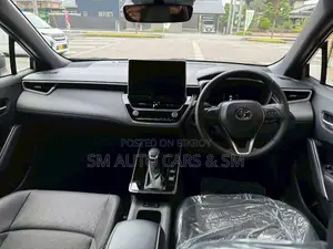 New Toyota Corolla Cross 2026 Brown