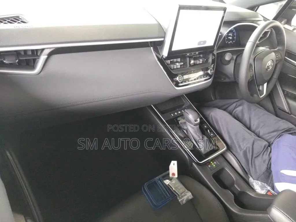 New Toyota Corolla Cross 2026 Brown