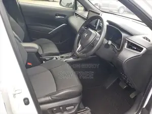 Toyota Corolla Cross 1.8 Hybrid FWD 2022 Pearl