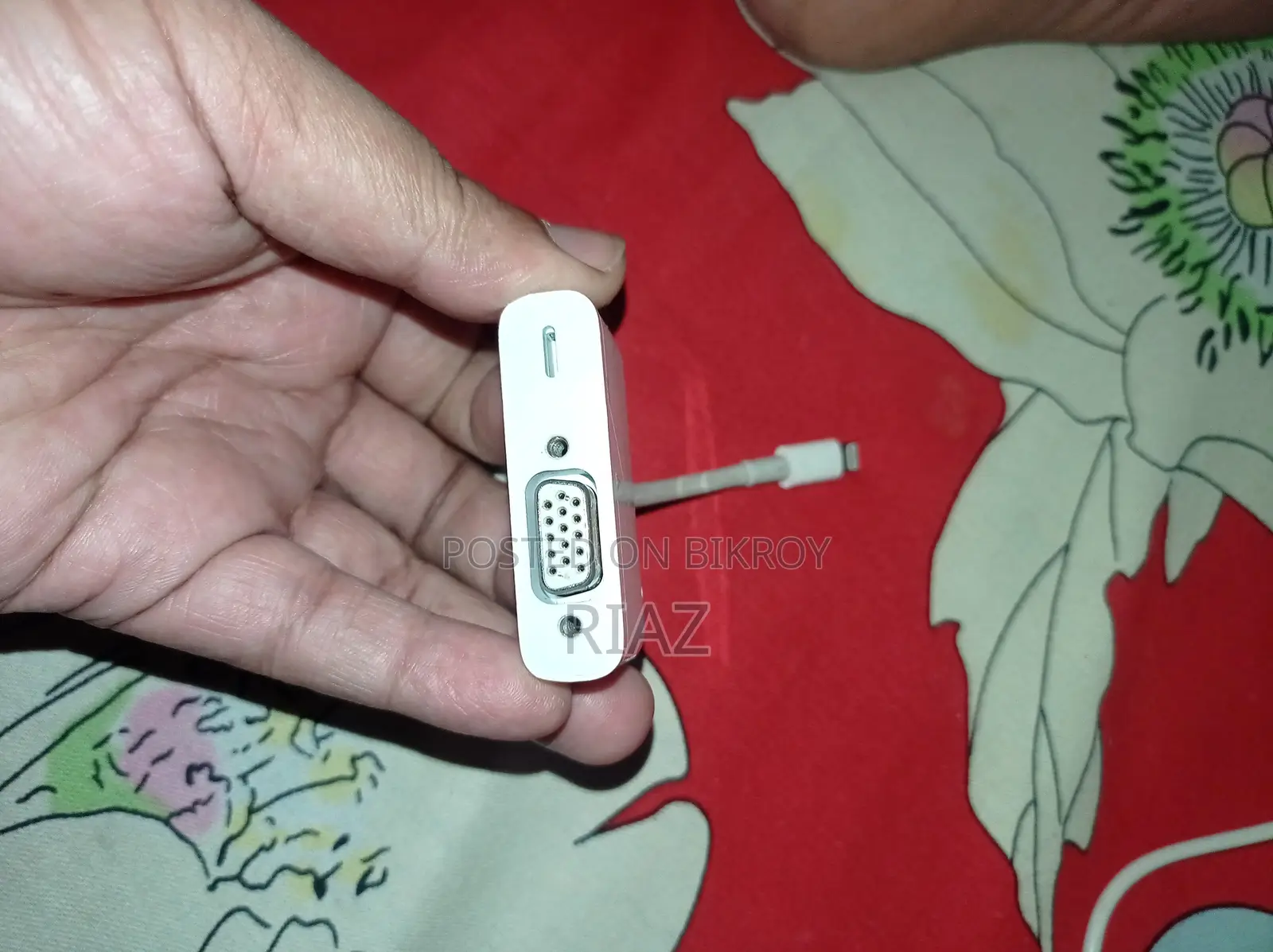 Apple Lightning to Digital