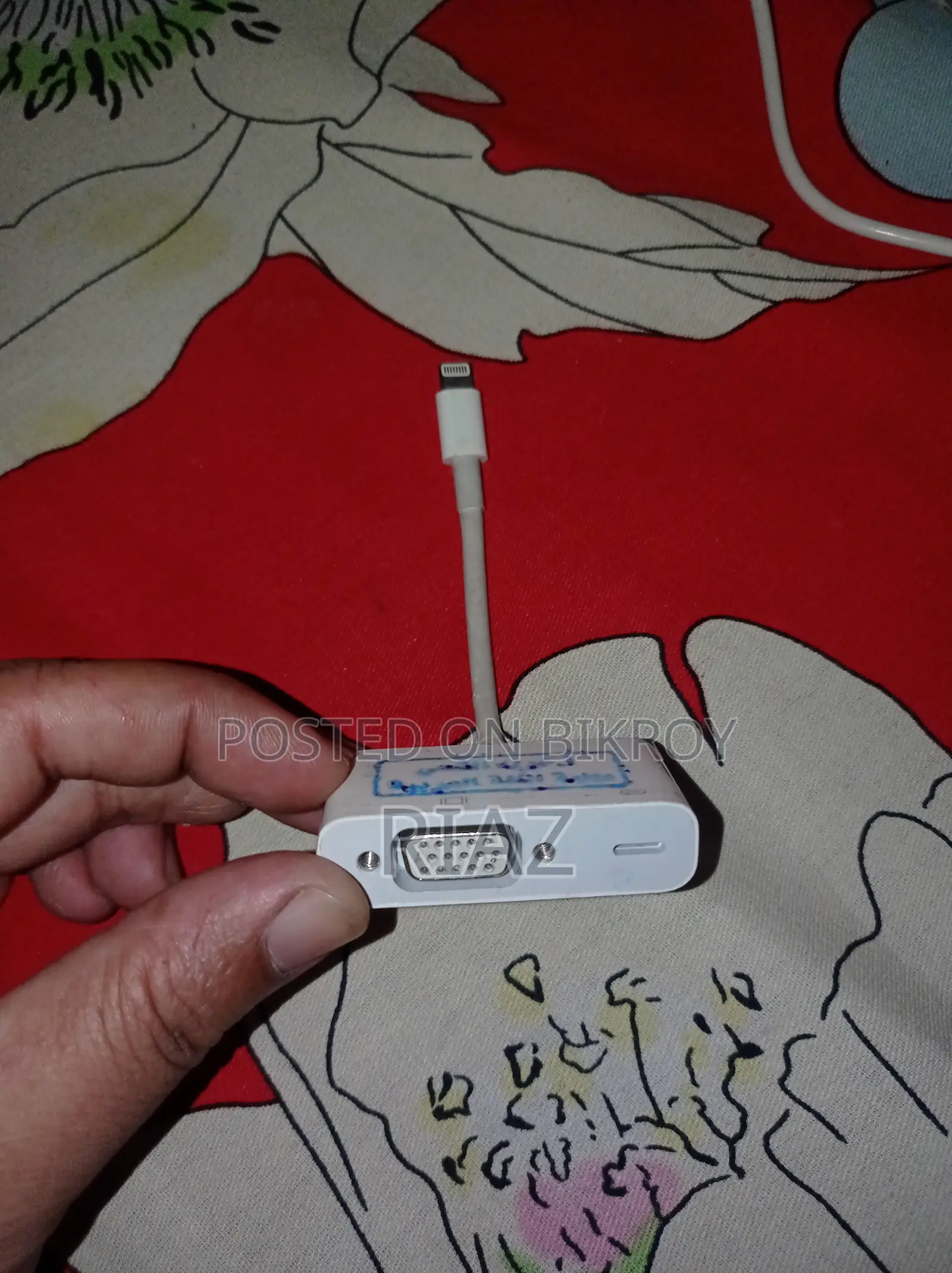 Apple Lightning to Digital