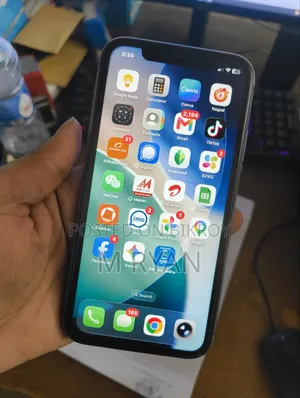 Apple iPhone 11 64 GB Black