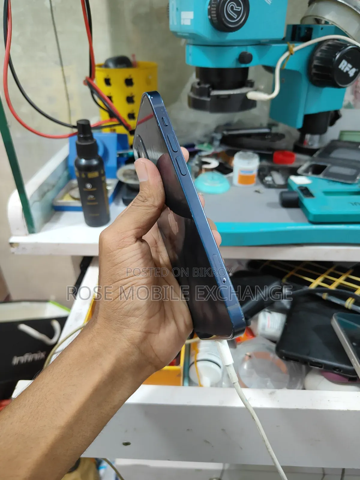 Apple iPhone 12 64 GB