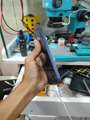 Apple iPhone 12 64 GB