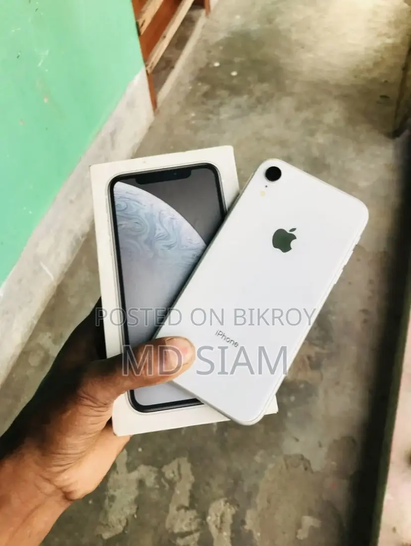 Apple iPhone XR 64 GB White