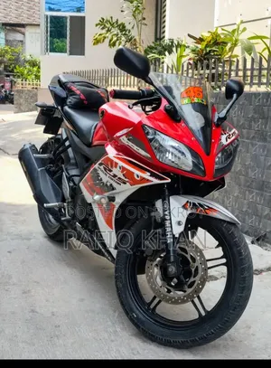 Yamaha R1 2016 Red