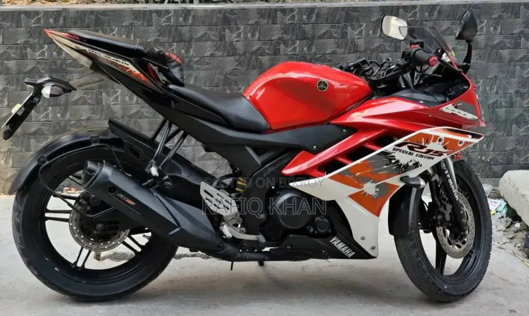 Yamaha R1 2016 Red
