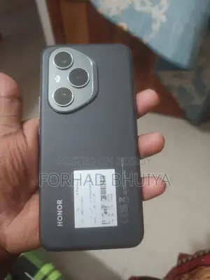 অনার ৪০০ প্রো ৫১২ জিবি কালো