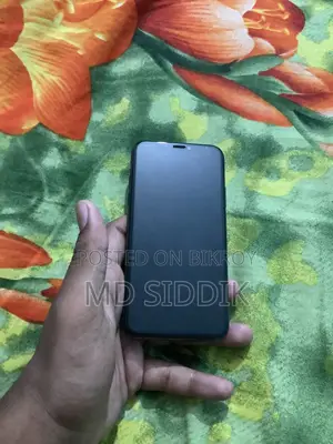অ্যাপল আইফোন এক্সএস ৬৪ জিবি কালো