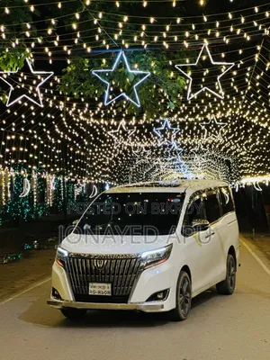 Toyota Esquire 2.0 AWD (7 seater) 2017 Pearl