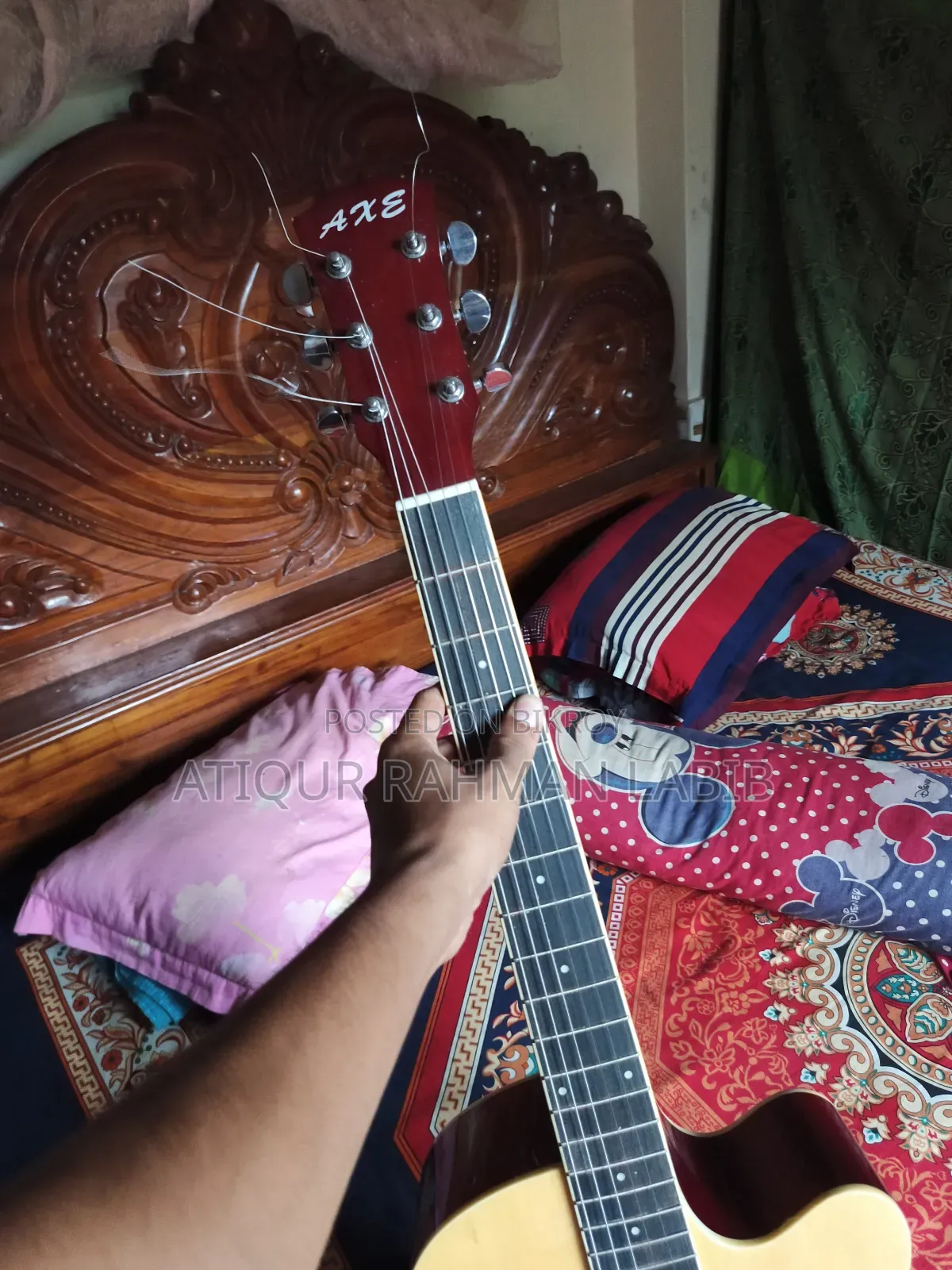 Axe Guitar