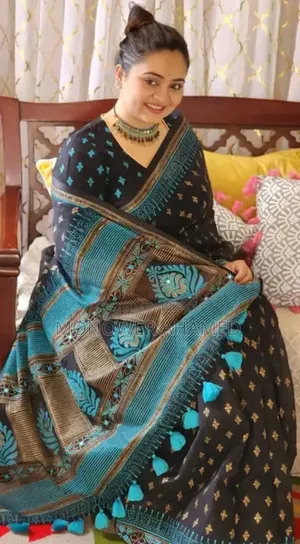 এক্সক্লুসিভ ডিজাইনের স্কিন প্রিন্ট শাড়ি