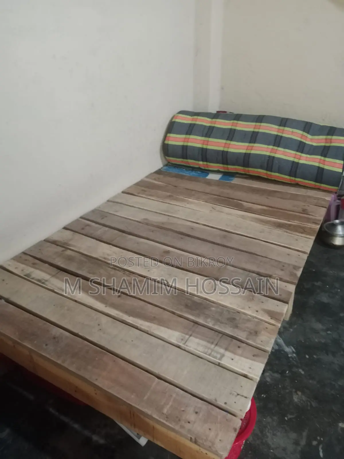 Single Bed (Chouki)