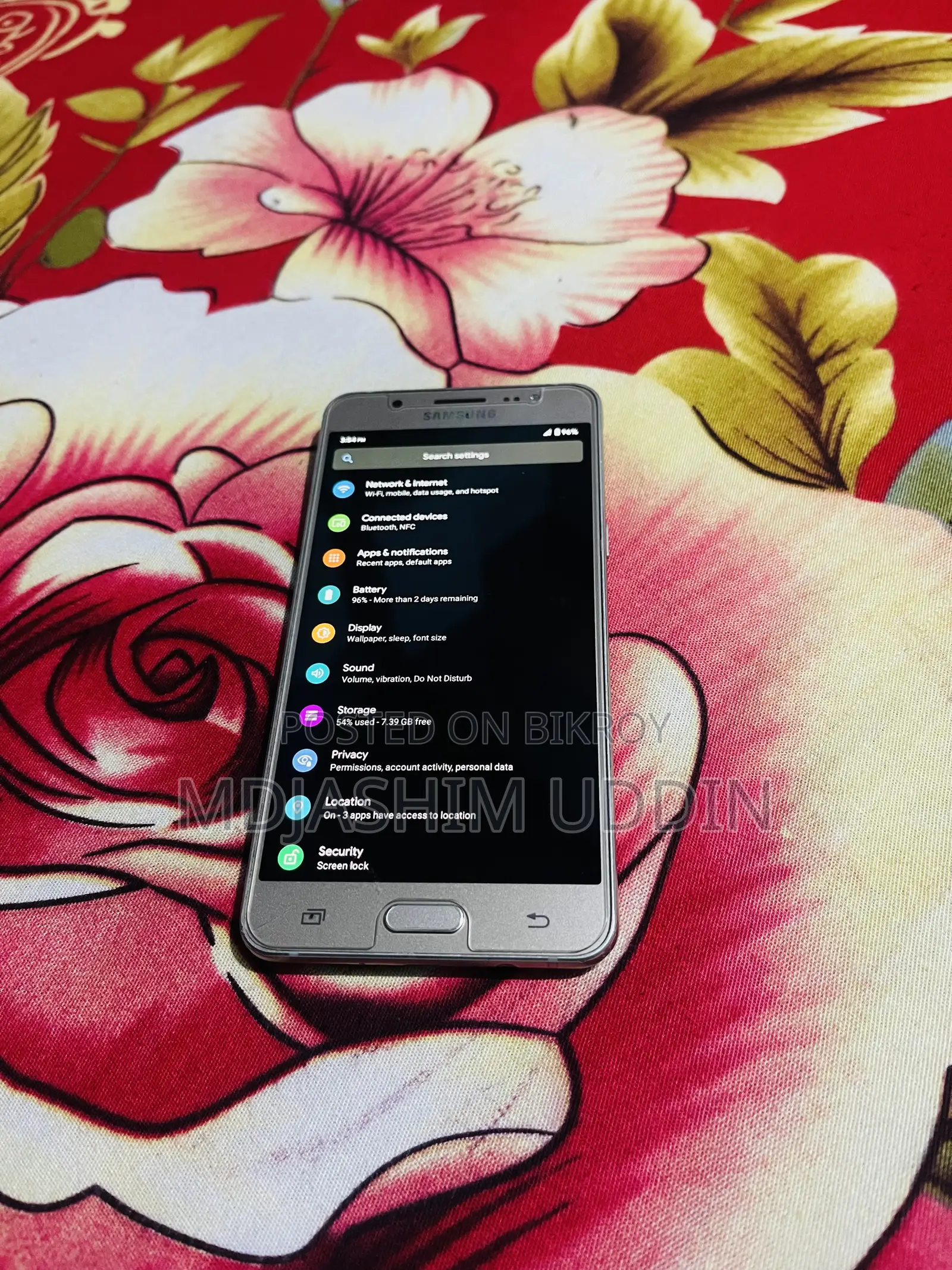 Samsung 16 GB Gold