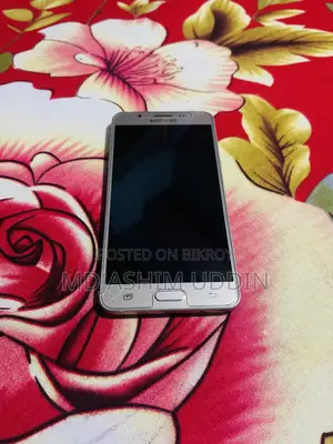Samsung 16 GB Gold