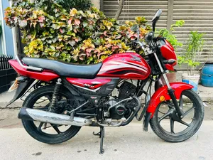 Honda ২০২০ লাল