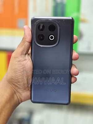 iQOO 256 GB Black