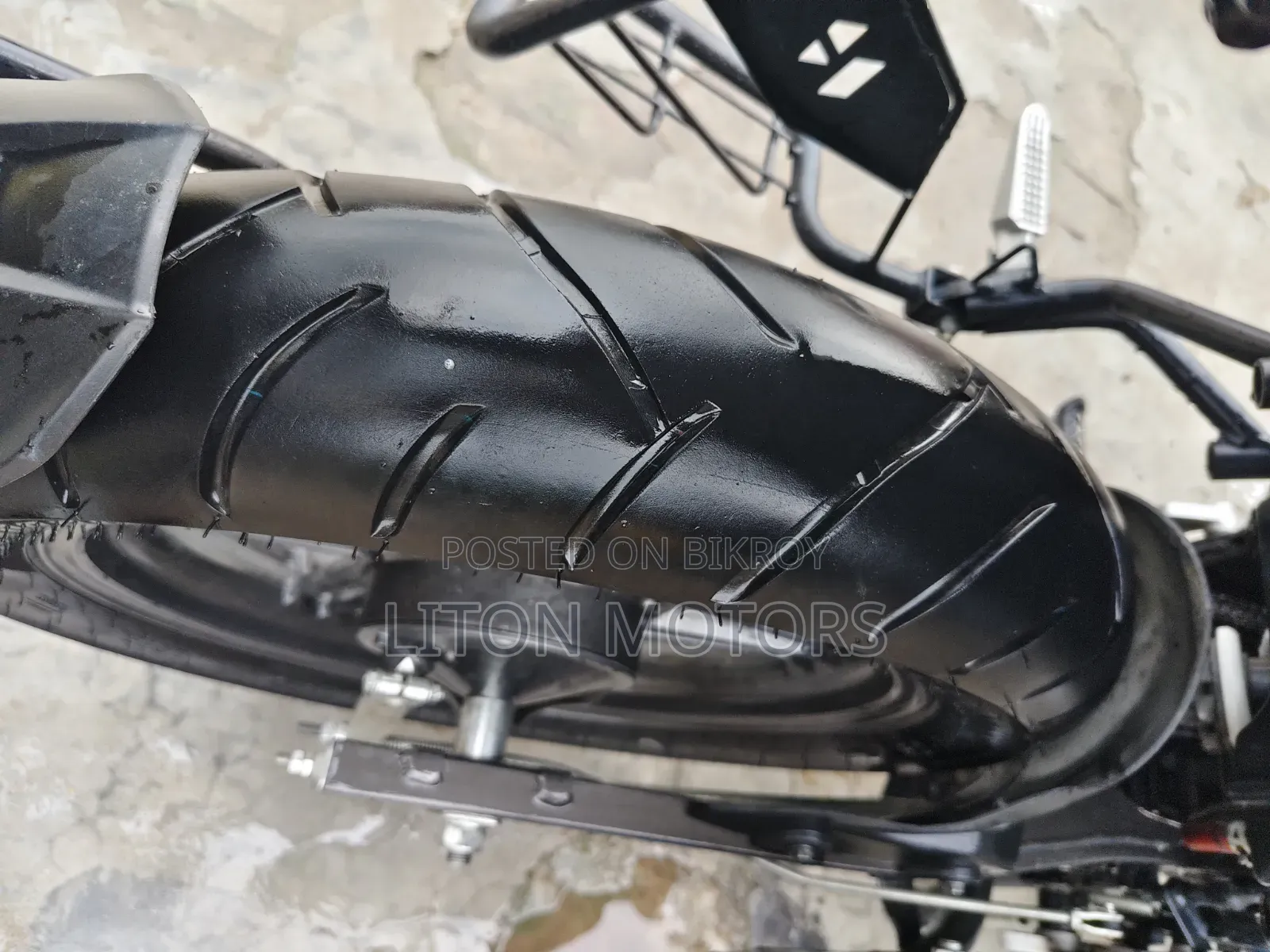 Hero Xtreme 125R 2025 Black
