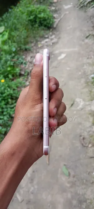 Apple iPhone 7 128 GB Pink
