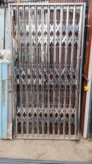 SS Kachi Gate completely like new, made for own house