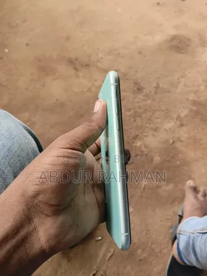 Apple iPhone 11 ১২৮ জিবি সাদা