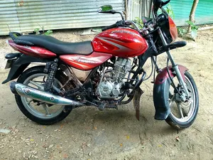 বাজাজ ডিসকভার ১২৫ ২০২১ রেড