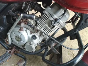 Bajaj Discover 125 2021 Red