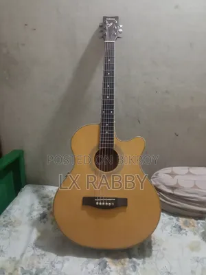Yamaha 4010 Acoustic Guitar বিক্রির জন্য