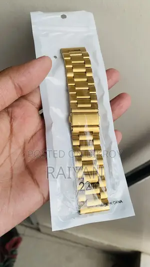 Premium Gold Stainless Steel Watch Strap (22mm)
